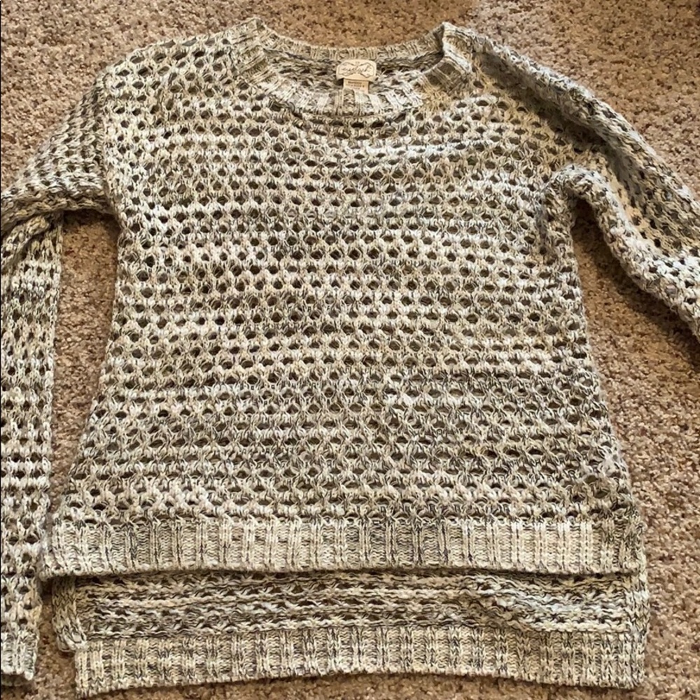 Super cute layering sweater